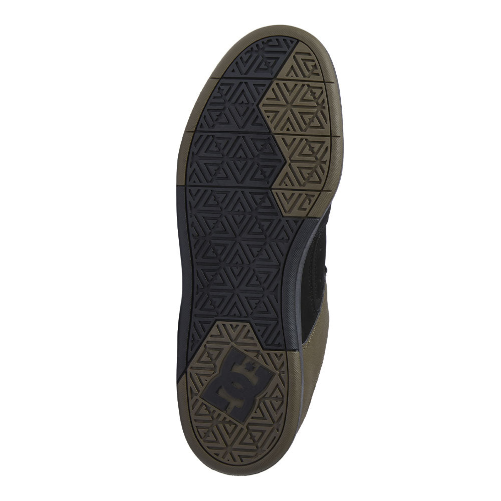 DC DC Shoes Cure