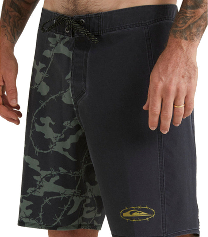 QUIKSILVER Surfsilk Mongrel Arch 19 Boardshort