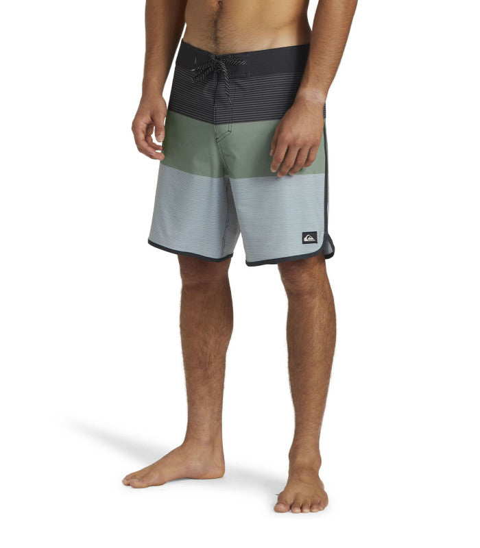 QUIKSILVER Surfsilk Tijuana 18 Boardshort