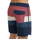 QUIKSILVER Surfsilk Scallop 18 Boardshorts/ Swim Shorts