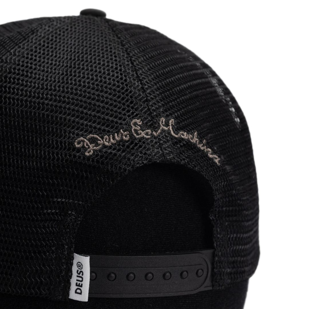 DEUS EX MACHINA Pill Trucker Headwear
