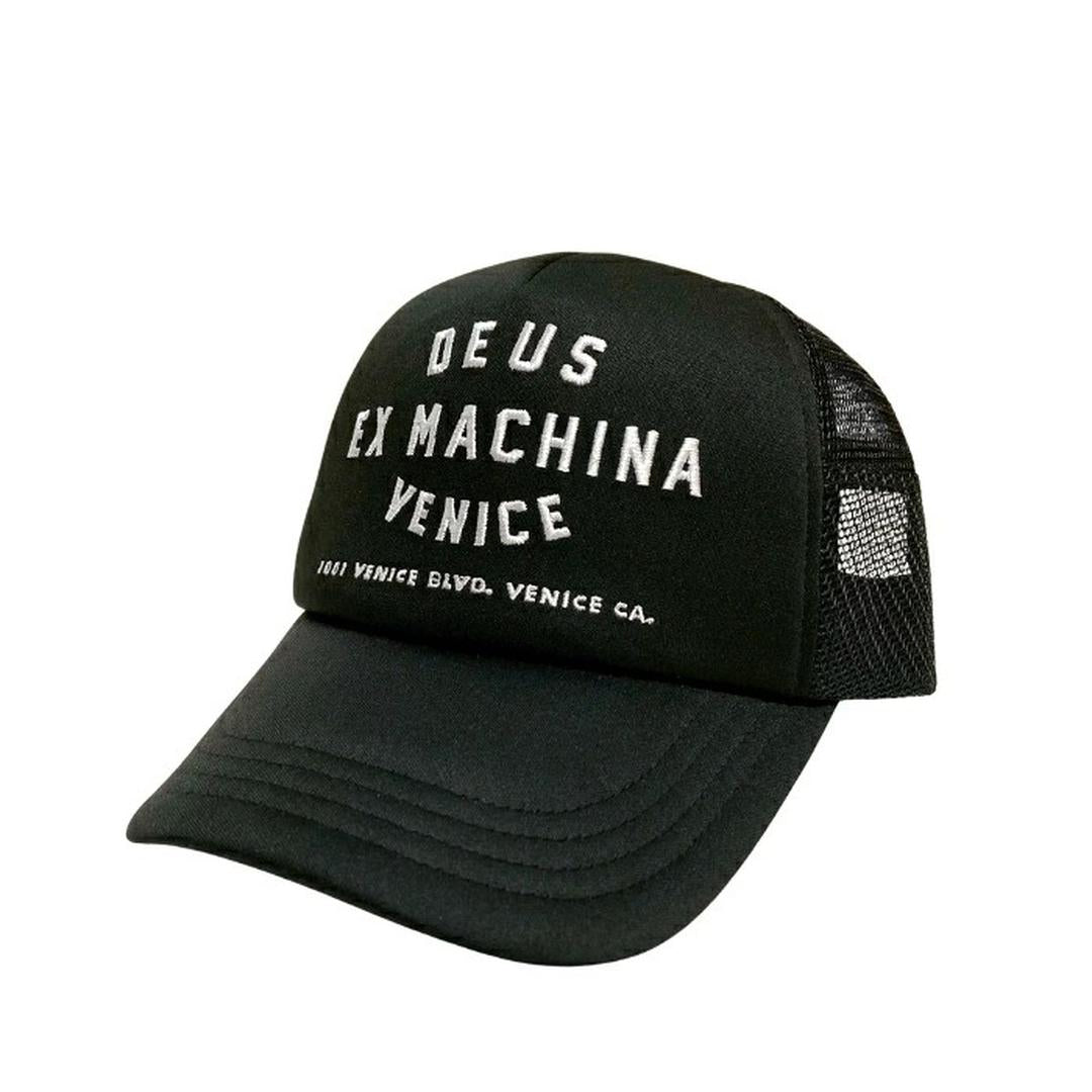 DEUS EX MACHINA Venice Address Trucker Headwear